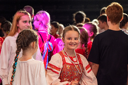 Вносят вклад в этнохореографию России
