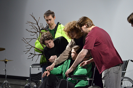 Мировая премьера истории дома, в котором…